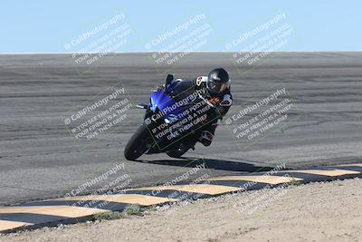 media/Oct-13-2025-Moto Forza (Mon) [[a66d839500]]/4-C Group/Session 2 (Bowl)/